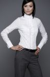 Koszula damska ze stójką i falbankami - biały - K05