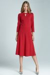 Sukienka z subtelnym pęknięciem na dekolcie i asymetrycznym marszczeniem - czerwony - S68